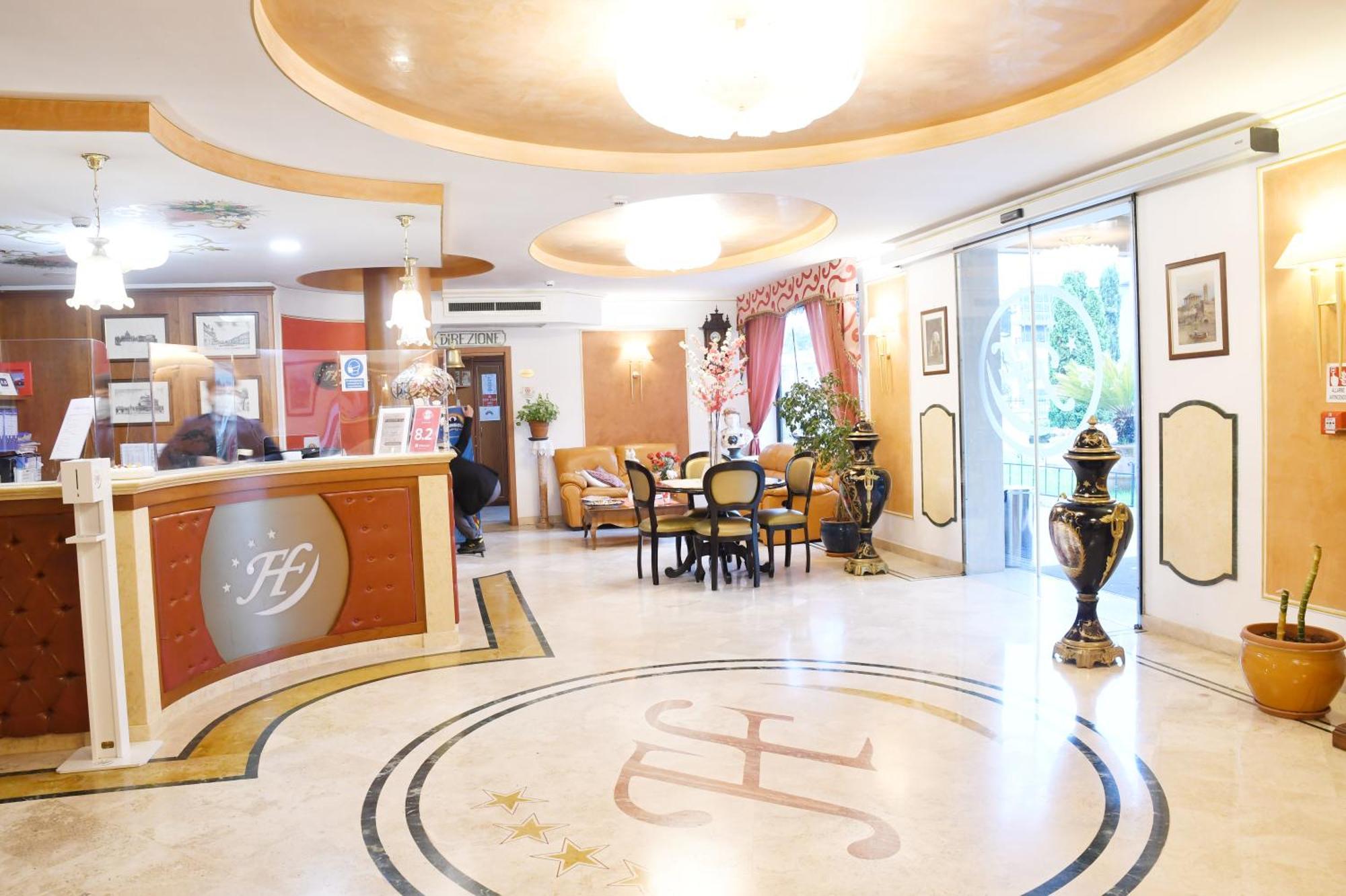 Fashion Hotel Valmontone Exterior foto